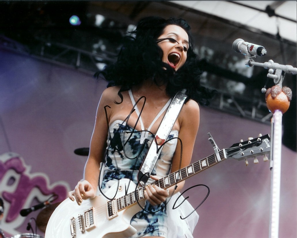 Katy Perry "Live In Concert"