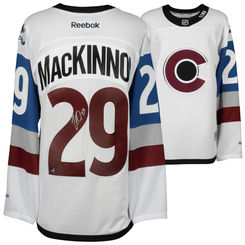 Nathan MacKinnon